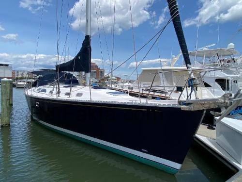 Catalina 470 tekniska specifikationer och recensioner